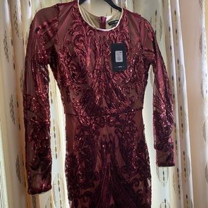 Fashion nova burgundy romance maxi dress